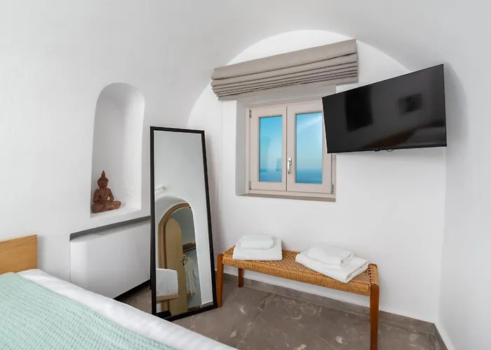 Aronia Glow * Imerovigli (Santorini)